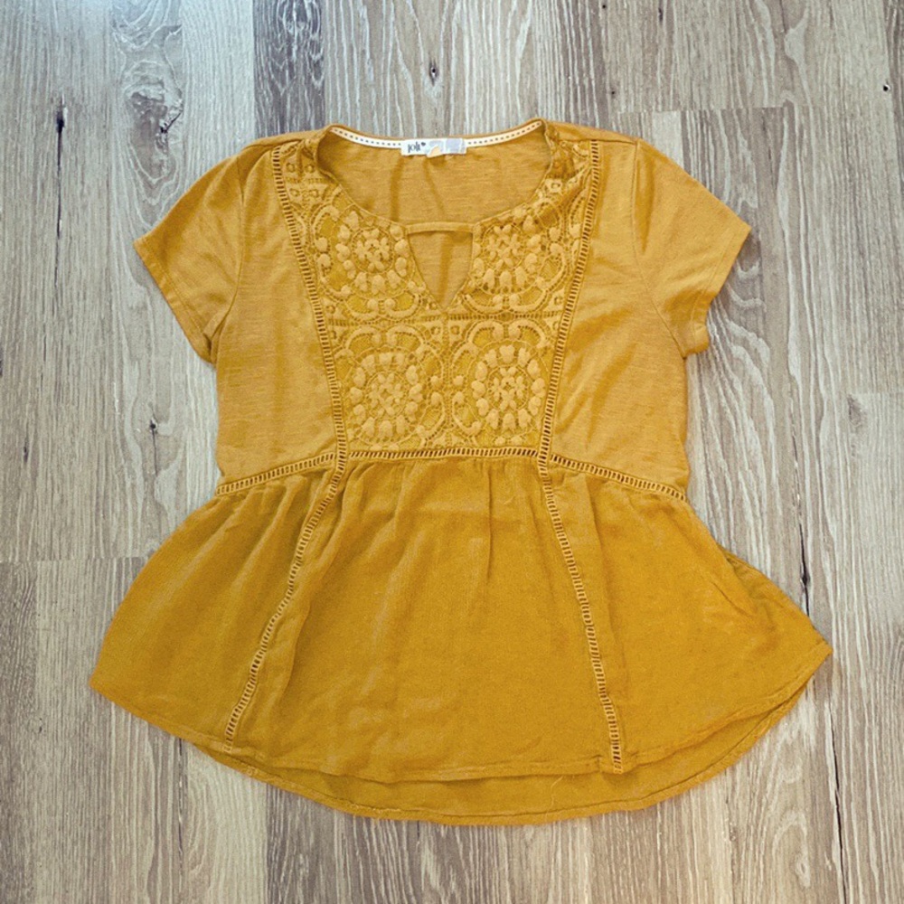 Gold Jolt Lace Top